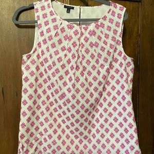 Embroidered sleeveless Talbots top